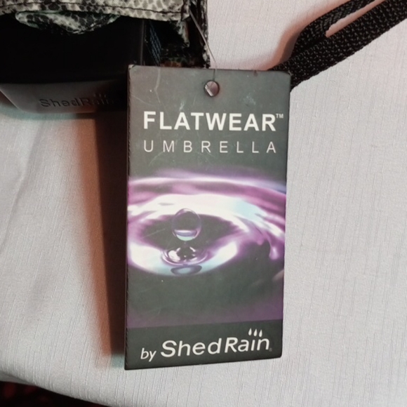 Shed Rain Flatware Umbrella - Picture 5 of 6